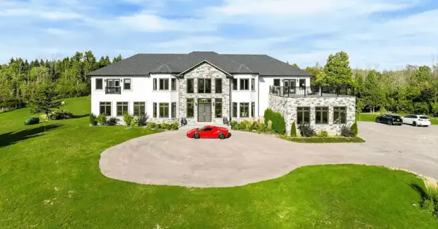 Canada Home On 44 Acres With Indoor Basketball Court (PHOTOS)