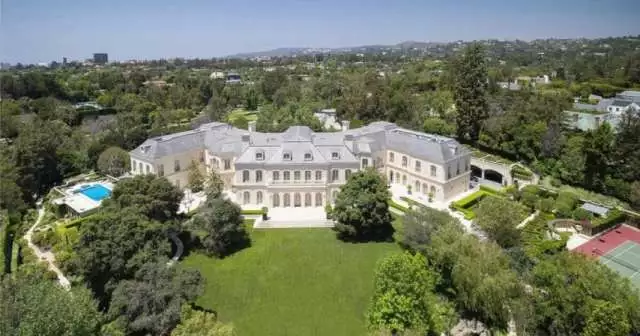 The Manor, an iconic L.A. mansion, seeks $165 million
