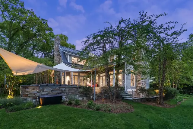 Video of the Week: A Secluded Modern Home in New Canaan, Connecticut - Sotheby´s International Real...