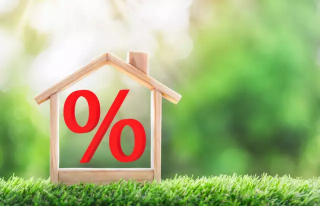 Mortgage Rates Dip Below 5% For The First Time Since April