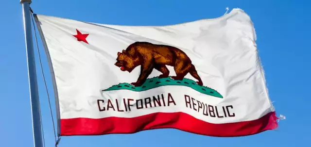 California poised to strengthen pay transparency, reporting mandates