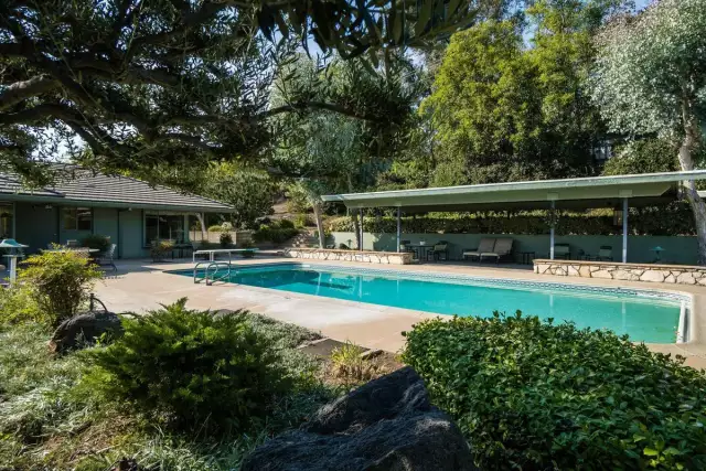 Mid-Century Home Of Renowned Electronic Inventor Hits The Market